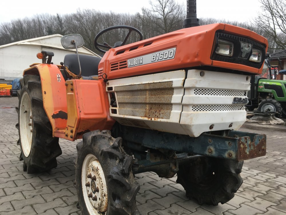 Traktory KUBOTA > Traktor Kubota B1600, 16HP, 2x4